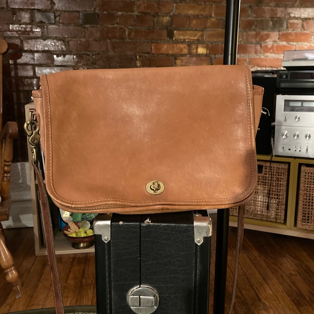 Vintage Coach Cross Body Messenger Bag